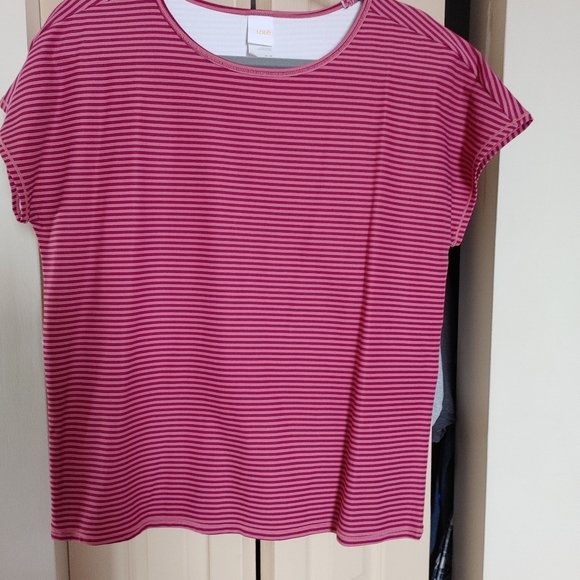 Lole tshirt - Picture 3 of 5